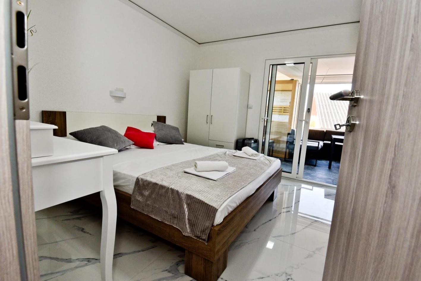 Apartment Sun Vir Szoba fotó